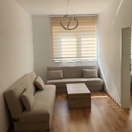 Design 1 Apartment *
