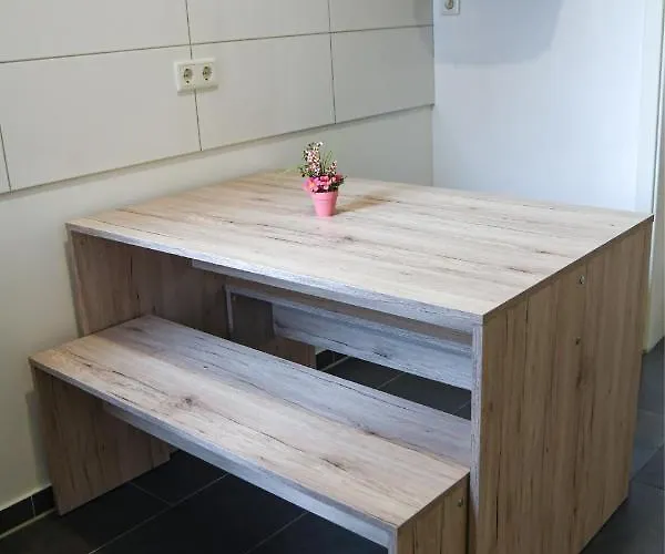 Design 1 Apartment *